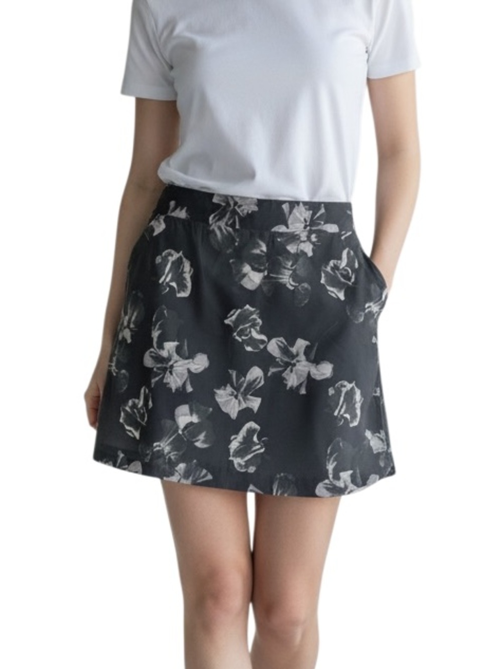 Lole Edda Floral Skort Black